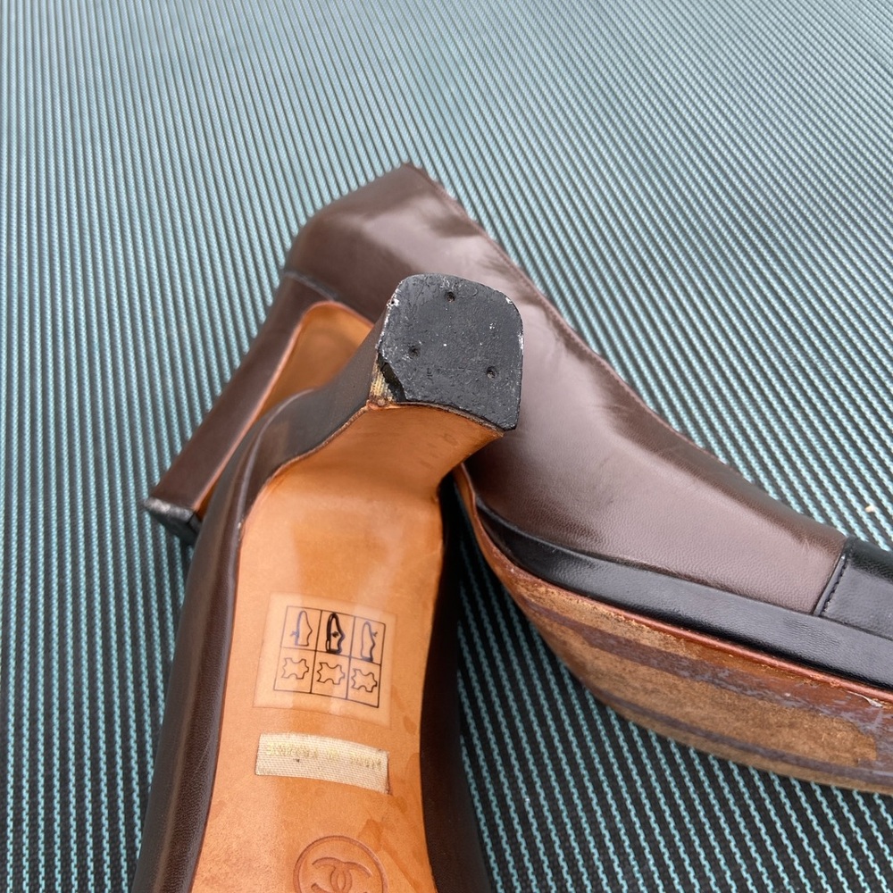 CHANEL Classic Black and Brown Heels Pumps 38 Listed as 37.5 - Picture 3 of 7
